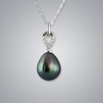 Pearl Pendant with Natural Black South Sea 11.0-10.0 mm Pearl