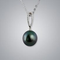 Pearl Pendant with Natural Black South Sea 11.0-10.0 mm Pearl