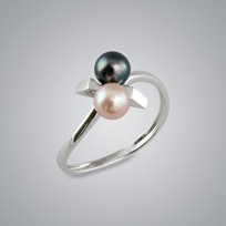 Pearl Ring with Natural Multicolor and Treated Black Freshwater 5.0-4.5 mm Pearl