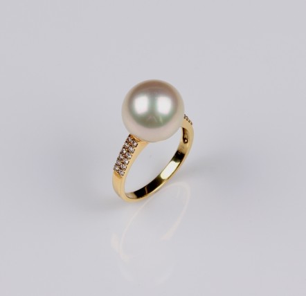 pearl ring