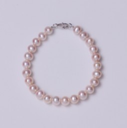 Pearl Bracelet with White Freshwater 7.5-7.0 mm Pearls