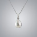 Pearl Pendant with Silver South Sea 11.0-10.0 mm Pearls