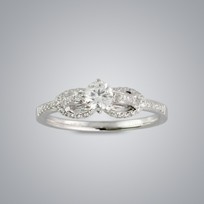 0.24ct Solitaire Diamond Ring with side stones, SI clarity, G/H color