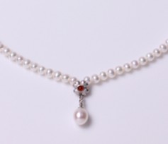 White Freshwater Pearl Necklace, 8.5-4.5mm, 18KW